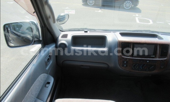 Acheter Occasion Voiture Nissan Caravan Noir à Beitbridge, Matabeleland South Acheter Occasion Voiture Nissan Caravan Noir à Beitbridge, Matabeleland South