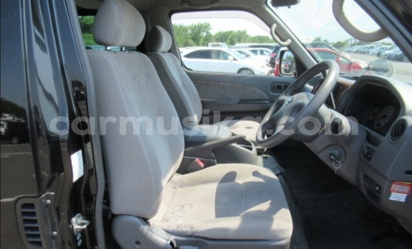 Acheter Occasion Voiture Nissan Caravan Noir à Beitbridge, Matabeleland South Acheter Occasion Voiture Nissan Caravan Noir à Beitbridge, Matabeleland South