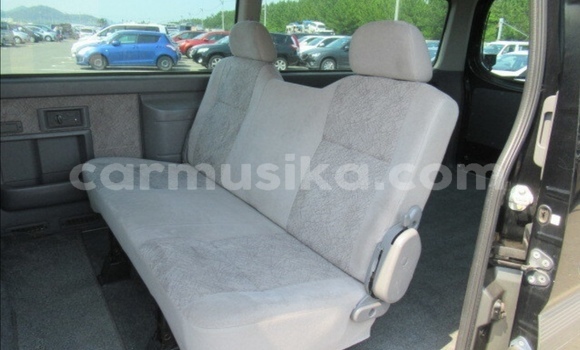 Acheter Occasion Voiture Nissan Caravan Noir à Beitbridge, Matabeleland South Acheter Occasion Voiture Nissan Caravan Noir à Beitbridge, Matabeleland South