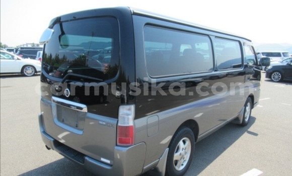 Acheter Occasion Voiture Nissan Caravan Noir à Beitbridge, Matabeleland South Acheter Occasion Voiture Nissan Caravan Noir à Beitbridge, Matabeleland South