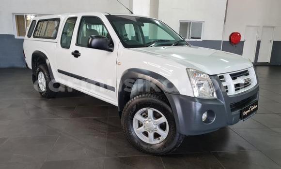 Nunua Ilio tumika Isuzu KB Nyeupe Gari ndani ya Beitbridge nchini Matabeleland Kusini Nunua Ilio tumika Isuzu KB Nyeupe Gari ndani ya Beitbridge nchini Matabeleland Kusini