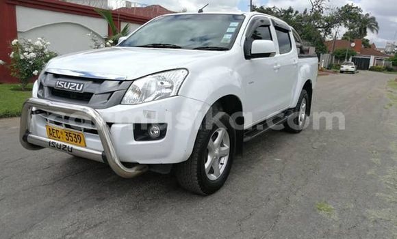 Acheter Occasion Voiture Isuzu KB Blanc à Harare, Harare Acheter Occasion Voiture Isuzu KB Blanc à Harare, Harare