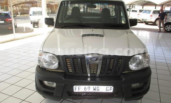 Nunua Ilio tumika Mahindra Scorpio Nyeupe Gari ndani ya Beitbridge nchini Matabeleland Kusini