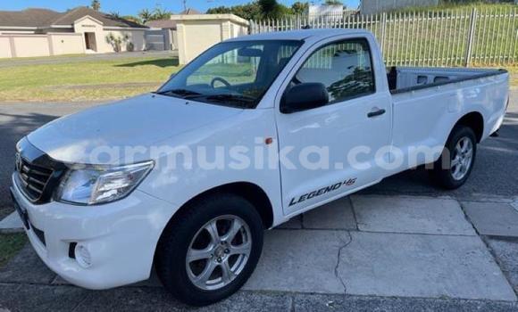 Acheter Occasion Voiture Toyota Hilux Blanc à Beitbridge, Matabeleland South Acheter Occasion Voiture Toyota Hilux Blanc à Beitbridge, Matabeleland South