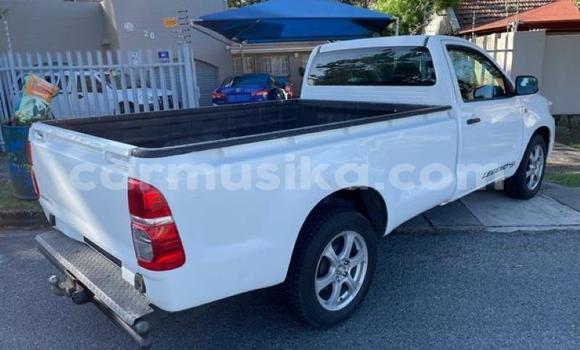 Acheter Occasion Voiture Toyota Hilux Blanc à Beitbridge, Matabeleland South Acheter Occasion Voiture Toyota Hilux Blanc à Beitbridge, Matabeleland South