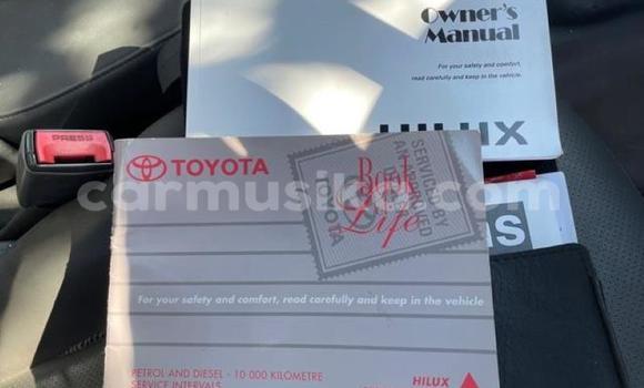 Acheter Occasion Voiture Toyota Hilux Blanc à Beitbridge, Matabeleland South Acheter Occasion Voiture Toyota Hilux Blanc à Beitbridge, Matabeleland South