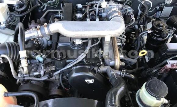 Acheter Occasion Voiture Toyota Hilux Blanc à Beitbridge, Matabeleland South Acheter Occasion Voiture Toyota Hilux Blanc à Beitbridge, Matabeleland South