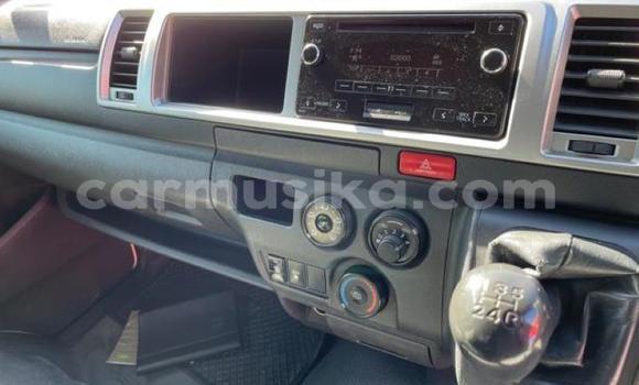 Tenga Tsaru Toyota Hiace Chena Mota in Beitbridge in Matabeleland South Tenga Tsaru Toyota Hiace Chena Mota in Beitbridge in Matabeleland South