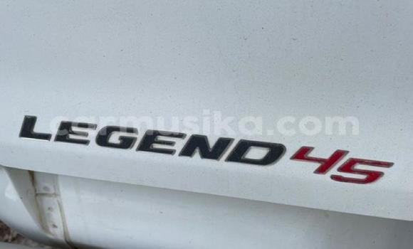 Tenga Tsaru Toyota Hilux Chena Mota in Beitbridge in Matabeleland South Tenga Tsaru Toyota Hilux Chena Mota in Beitbridge in Matabeleland South