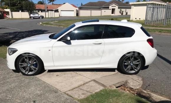 Nunua Ilio tumika BMW 1-Series Nyeupe Gari ndani ya Beitbridge nchini Matabeleland Kusini