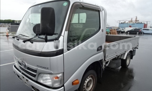 Acheter Occasion Utilitaire Toyota Dyna Gris à Beitbridge, Matabeleland South Acheter Occasion Utilitaire Toyota Dyna Gris à Beitbridge, Matabeleland South