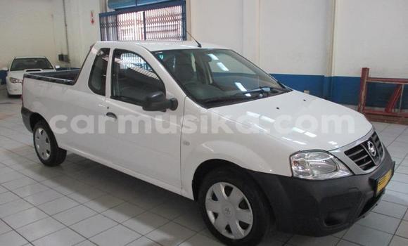 Nunua Ilio tumika Nissan NV200 Nyeupe Gari ndani ya Beitbridge nchini Matabeleland Kusini