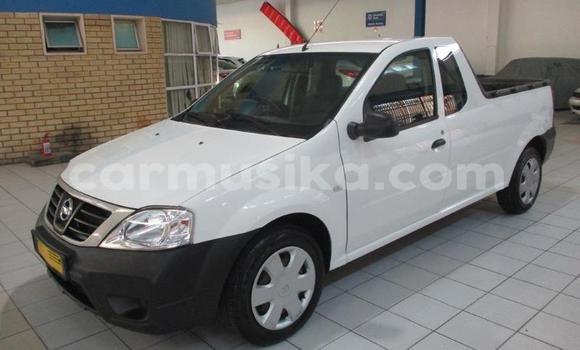 Acheter Occasion Voiture Nissan NV200 Blanc à Beitbridge, Matabeleland South Acheter Occasion Voiture Nissan NV200 Blanc à Beitbridge, Matabeleland South