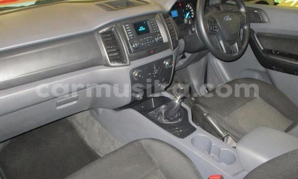 Acheter Occasion Voiture Ford Ranger Blanc à Beitbridge, Matabeleland South Acheter Occasion Voiture Ford Ranger Blanc à Beitbridge, Matabeleland South