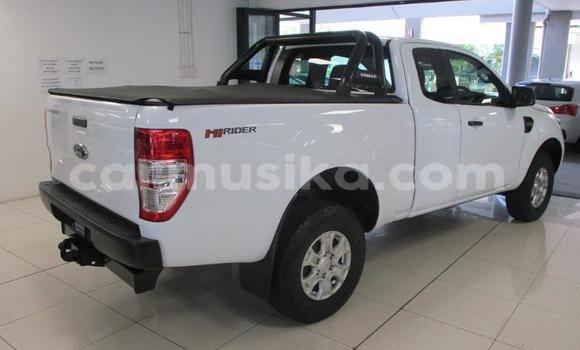 Acheter Occasion Voiture Ford Ranger Blanc à Beitbridge, Matabeleland South Acheter Occasion Voiture Ford Ranger Blanc à Beitbridge, Matabeleland South