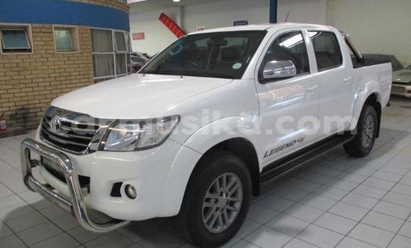 Acheter Occasion Voiture Toyota Hilux Blanc à Beitbridge, Matabeleland South Acheter Occasion Voiture Toyota Hilux Blanc à Beitbridge, Matabeleland South