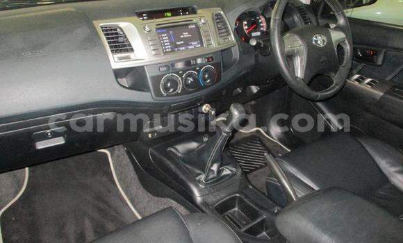 Acheter Occasion Voiture Toyota Hilux Blanc à Beitbridge, Matabeleland South Acheter Occasion Voiture Toyota Hilux Blanc à Beitbridge, Matabeleland South