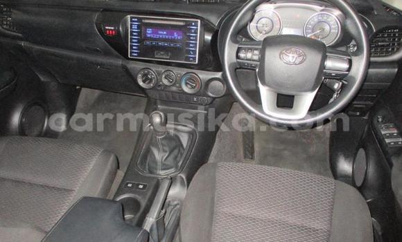 Acheter Occasion Voiture Toyota Hilux Blanc à Beitbridge, Matabeleland South Acheter Occasion Voiture Toyota Hilux Blanc à Beitbridge, Matabeleland South