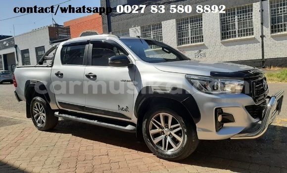 Tenga Tsaru Toyota Hilux Sirivha Mota in Beitbridge in Matabeleland South