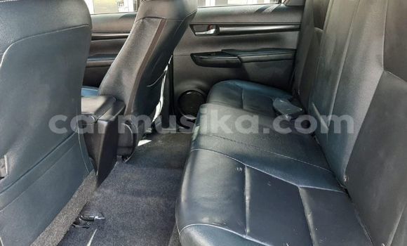 Acheter Occasion Voiture Toyota Hilux Gris à Beitbridge, Matabeleland South Acheter Occasion Voiture Toyota Hilux Gris à Beitbridge, Matabeleland South