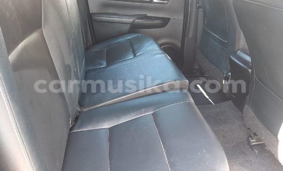 Acheter Occasion Voiture Toyota Hilux Gris à Beitbridge, Matabeleland South Acheter Occasion Voiture Toyota Hilux Gris à Beitbridge, Matabeleland South