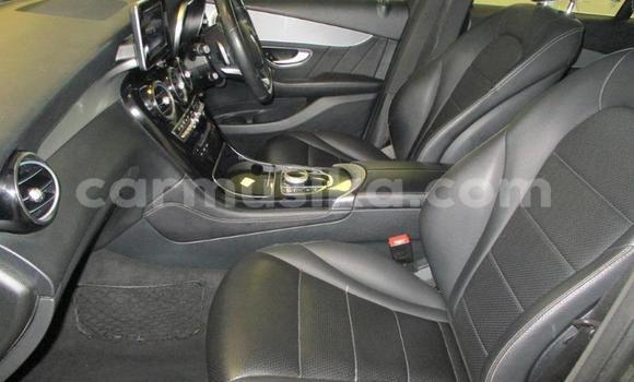 Acheter Occasion Voiture Mercedes-Benz C180 coupe Marron à Beitbridge, Matabeleland South Acheter Occasion Voiture Mercedes-Benz C180 coupe Marron à Beitbridge, Matabeleland South