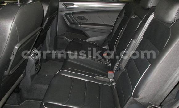 Acheter Occasion Voiture Volkswagen Tiguan Blanc à Beitbridge, Matabeleland South Acheter Occasion Voiture Volkswagen Tiguan Blanc à Beitbridge, Matabeleland South