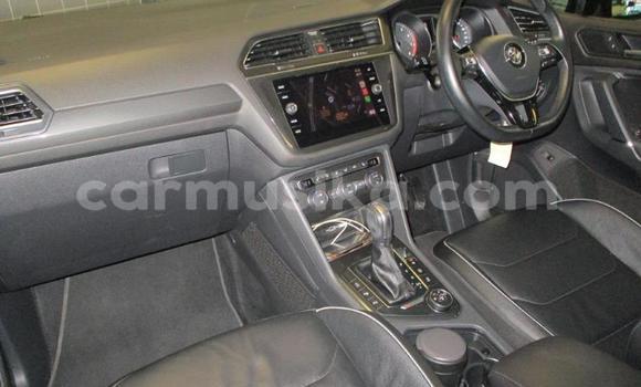 Acheter Occasion Voiture Volkswagen Tiguan Blanc à Beitbridge, Matabeleland South Acheter Occasion Voiture Volkswagen Tiguan Blanc à Beitbridge, Matabeleland South