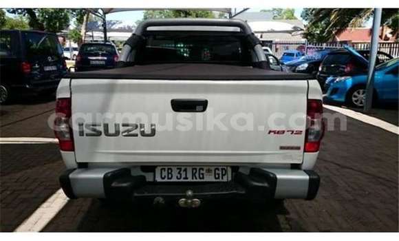 Buy Used Isuzu KB White Car in Beitbridge in Matabeleland South Buy Used Isuzu KB White Car in Beitbridge in Matabeleland South