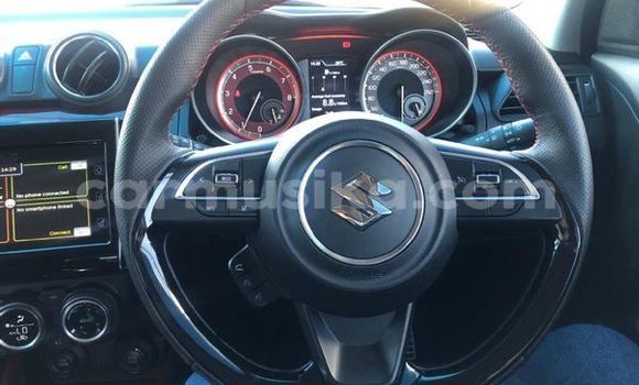 Nunua Ilio tumika Suzuki Swift Nyeupe Gari ndani ya Beitbridge nchini Matabeleland Kusini Nunua Ilio tumika Suzuki Swift Nyeupe Gari ndani ya Beitbridge nchini Matabeleland Kusini