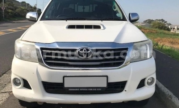 Acheter Occasion Voiture Toyota Hilux Blanc à Beitbridge, Matabeleland South Acheter Occasion Voiture Toyota Hilux Blanc à Beitbridge, Matabeleland South