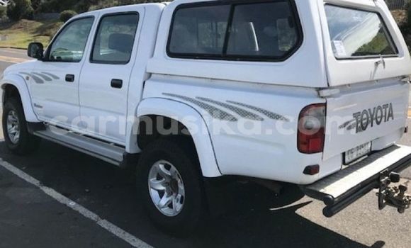 Acheter Occasion Voiture Toyota Hilux Blanc à Beitbridge, Matabeleland South Acheter Occasion Voiture Toyota Hilux Blanc à Beitbridge, Matabeleland South