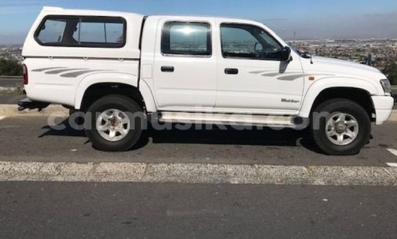 Acheter Occasion Voiture Toyota Hilux Blanc à Beitbridge, Matabeleland South Acheter Occasion Voiture Toyota Hilux Blanc à Beitbridge, Matabeleland South