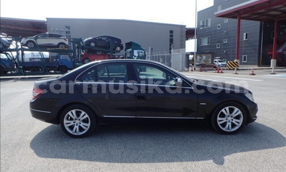 Acheter Occasion Voiture Mercedes‒Benz C–Class Noir à Beitbridge, Matabeleland South Acheter Occasion Voiture Mercedes‒Benz C–Class Noir à Beitbridge, Matabeleland South