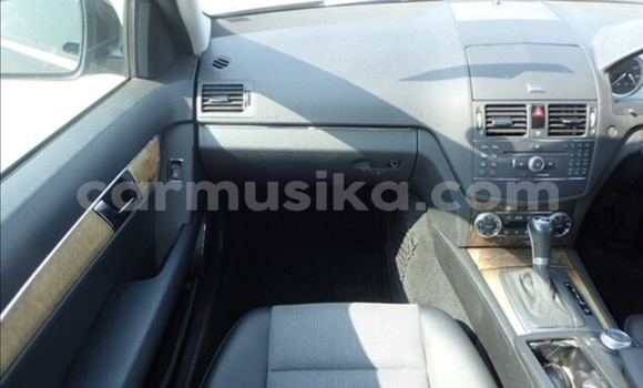 Acheter Occasion Voiture Mercedes‒Benz C–Class Noir à Beitbridge, Matabeleland South Acheter Occasion Voiture Mercedes‒Benz C–Class Noir à Beitbridge, Matabeleland South