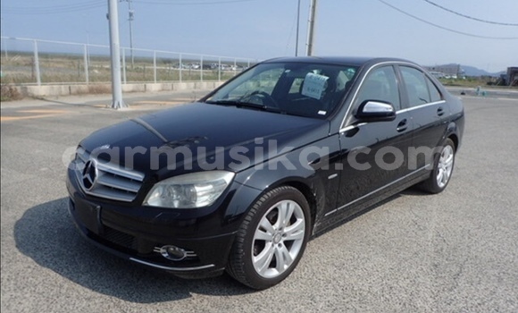 Acheter Occasion Voiture Mercedes‒Benz C–Class Noir à Beitbridge, Matabeleland South Acheter Occasion Voiture Mercedes‒Benz C–Class Noir à Beitbridge, Matabeleland South