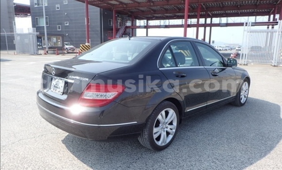 Acheter Occasion Voiture Mercedes‒Benz C–Class Noir à Beitbridge, Matabeleland South Acheter Occasion Voiture Mercedes‒Benz C–Class Noir à Beitbridge, Matabeleland South