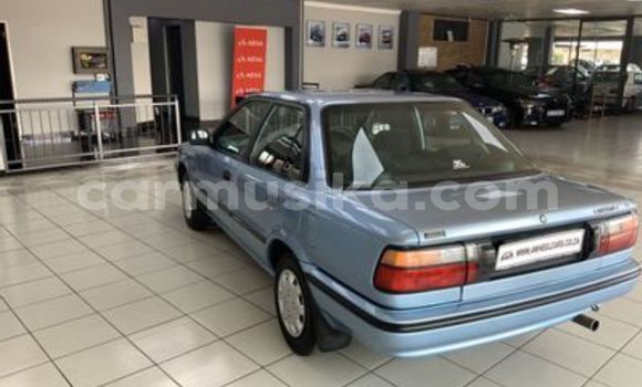 Acheter Occasion Voiture Toyota Corolla Bleu à Beitbridge, Matabeleland South Acheter Occasion Voiture Toyota Corolla Bleu à Beitbridge, Matabeleland South