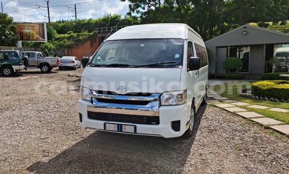Nunua Ilio tumika Toyota Hiace Nyeupe Gari ndani ya Beitbridge nchini Matabeleland Kusini