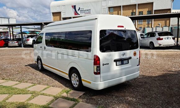 Acheter Occasion Voiture Toyota Hiace Blanc à Beitbridge, Matabeleland South Acheter Occasion Voiture Toyota Hiace Blanc à Beitbridge, Matabeleland South