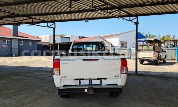 Tenga Tsaru Toyota Hilux Chena Mota in Beitbridge in Matabeleland South Tenga Tsaru Toyota Hilux Chena Mota in Beitbridge in Matabeleland South