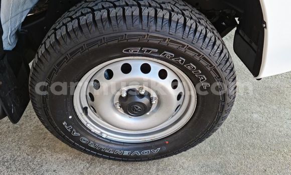 Tenga Tsaru Toyota Hilux Chena Mota in Beitbridge in Matabeleland South Tenga Tsaru Toyota Hilux Chena Mota in Beitbridge in Matabeleland South