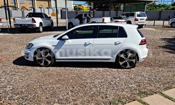 Acheter Occasion Voiture Volkswagen Golf GTI Blanc à Beitbridge, Matabeleland South Acheter Occasion Voiture Volkswagen Golf GTI Blanc à Beitbridge, Matabeleland South
