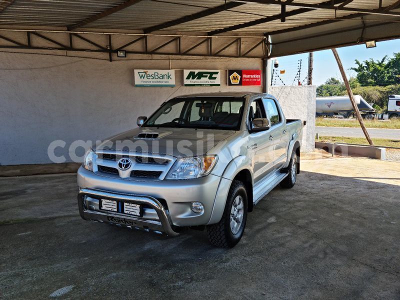 Big with watermark toyota hilux matabeleland south beitbridge 23040
