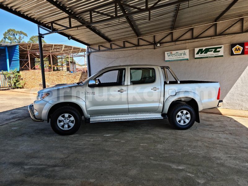 Big with watermark toyota hilux matabeleland south beitbridge 23040