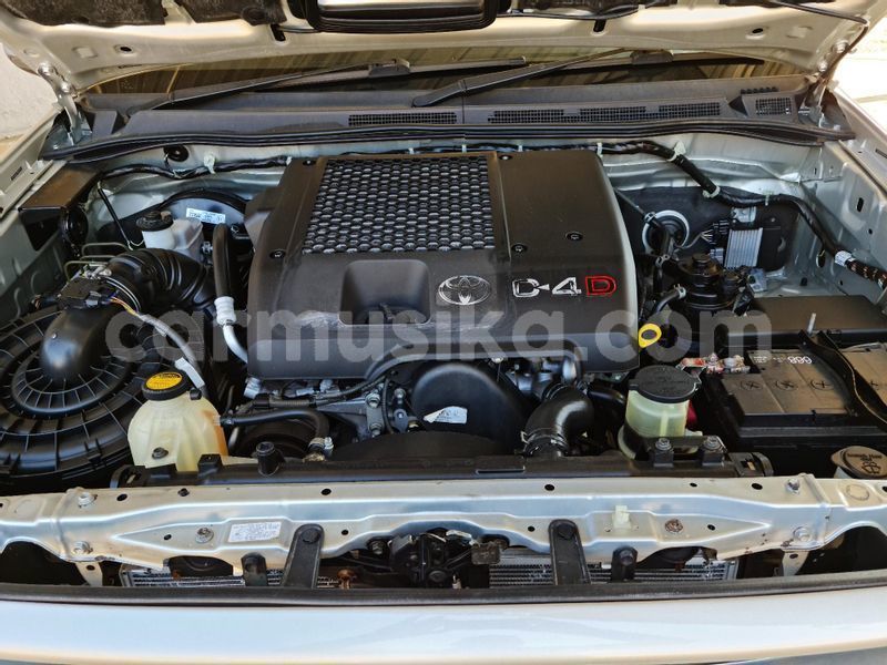Big with watermark toyota hilux matabeleland south beitbridge 23040