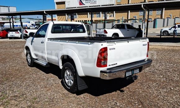Acheter Occasion Voiture Toyota Hilux Blanc à Beitbridge, Matabeleland South Acheter Occasion Voiture Toyota Hilux Blanc à Beitbridge, Matabeleland South