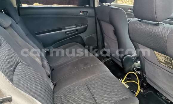 Nunua Ilio tumika Toyota Wish Nyeusi Gari ndani ya Mutare nchini Manicaland Nunua Ilio tumika Toyota Wish Nyeusi Gari ndani ya Mutare nchini Manicaland