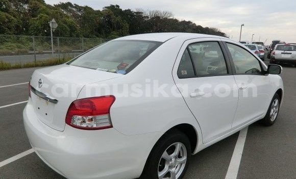 Nunua Ilio tumika Toyota Belta Nyeupe Gari ndani ya Beitbridge nchini Matabeleland Kusini Nunua Ilio tumika Toyota Belta Nyeupe Gari ndani ya Beitbridge nchini Matabeleland Kusini