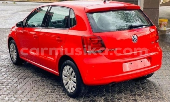 Tenga Tsaru Volkswagen Polo Tsvuku Mota in Beitbridge in Matabeleland South Tenga Tsaru Volkswagen Polo Tsvuku Mota in Beitbridge in Matabeleland South